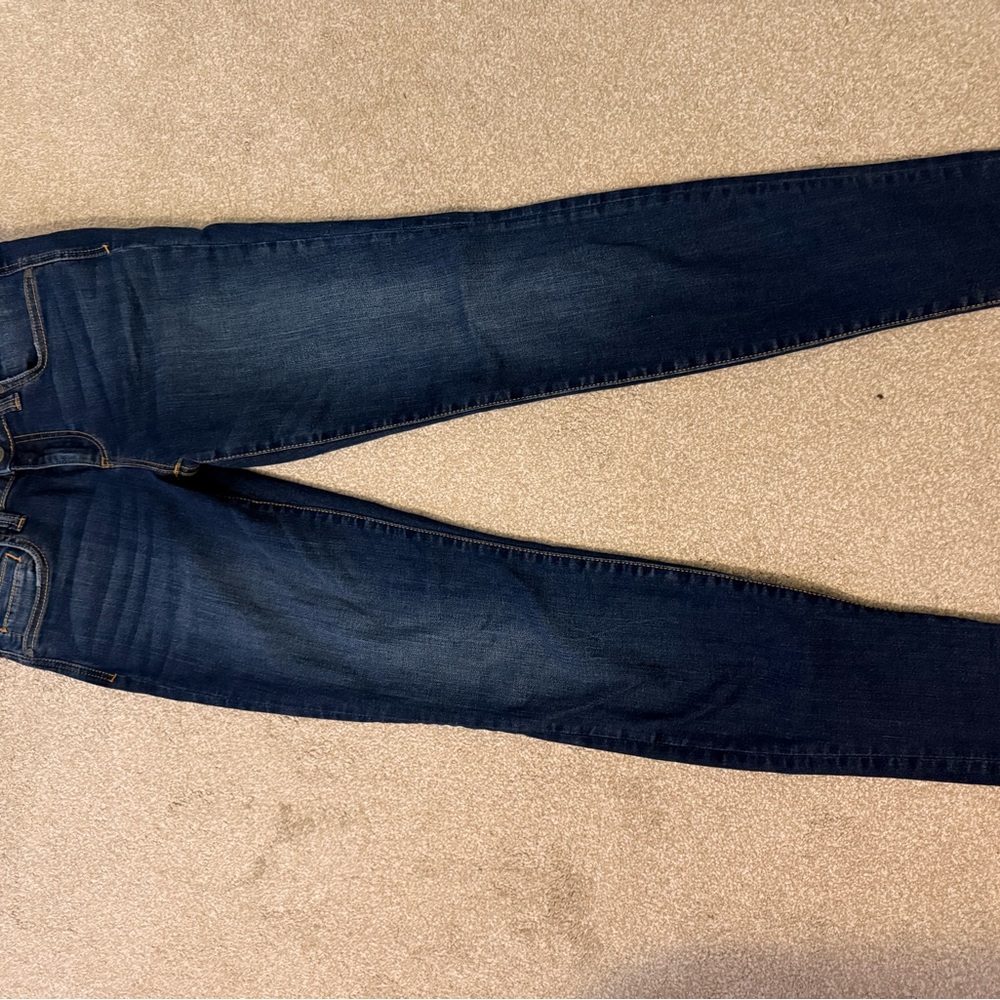 Kut from the Kloth Skinny Blue Jeans with Tapered Fit 32” size 4, NWOT